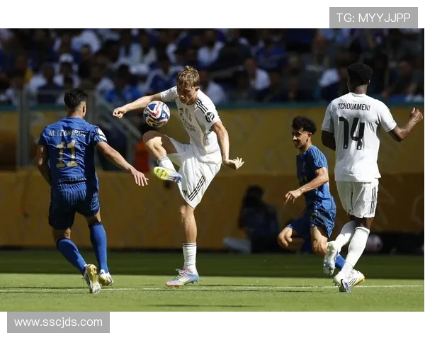 20岁中卫赫伊森加盟皇马成为夏窗首签 他能在皇马打出一片天吗